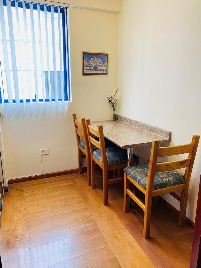 Suites Metropoli Кито Екстериор снимка